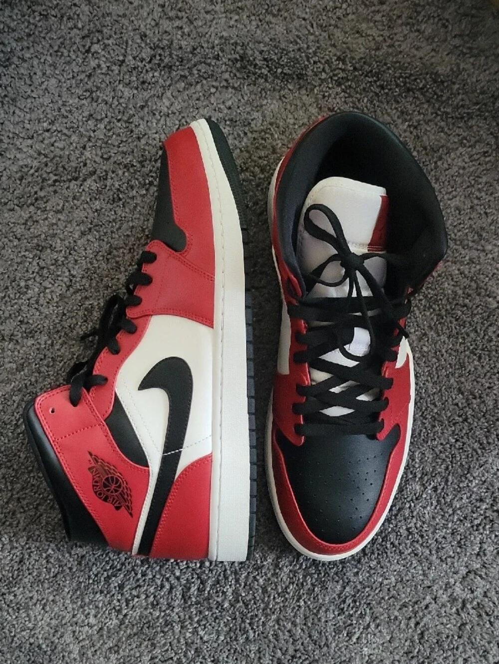 Jordan Men’s Mid Sneakers - Red/White/Black